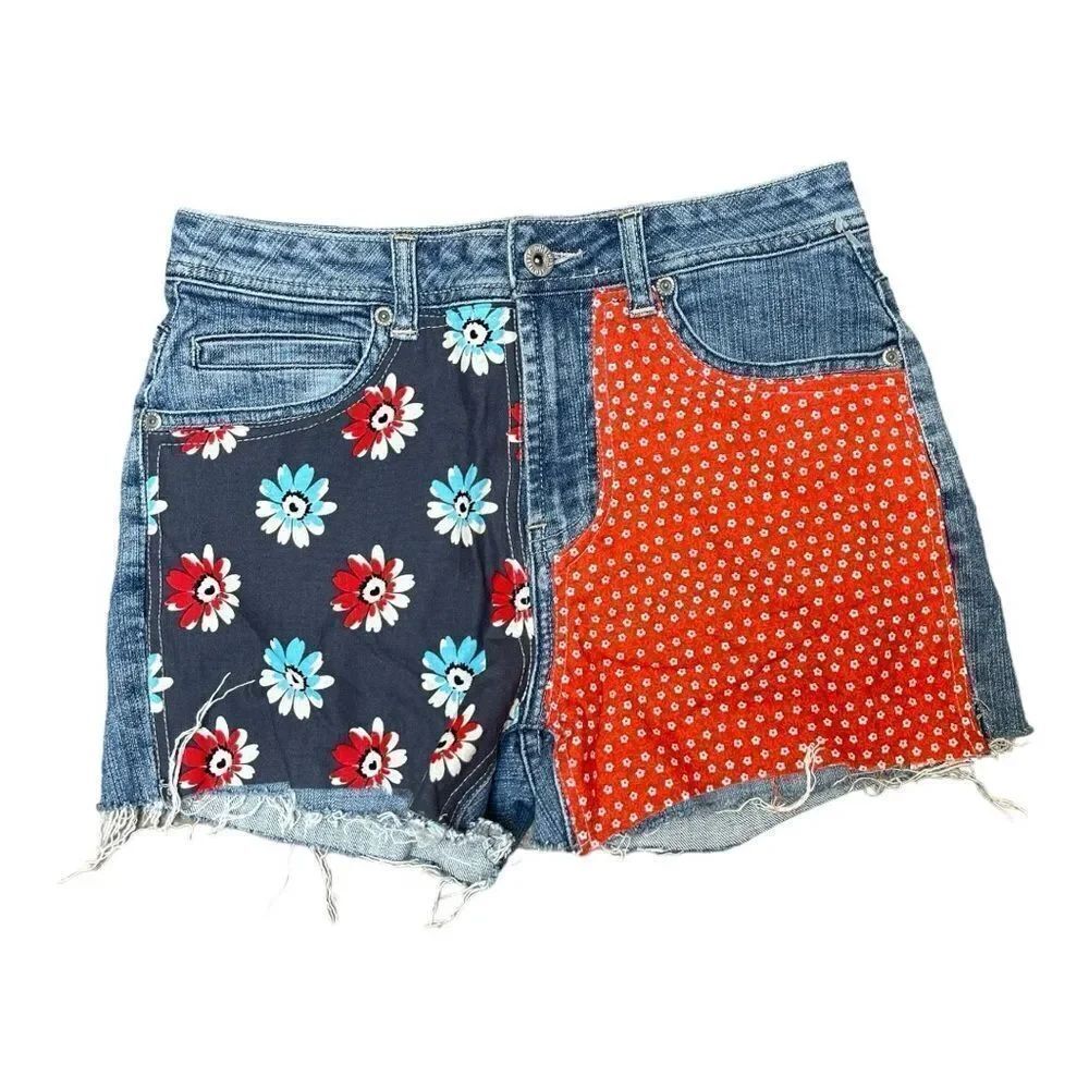 Chico’s Boho Jean Cutoff Shorts Size 0 Tall Raw Hem